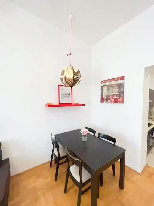Spacious In A Vibrant Center Budapest 0*,
